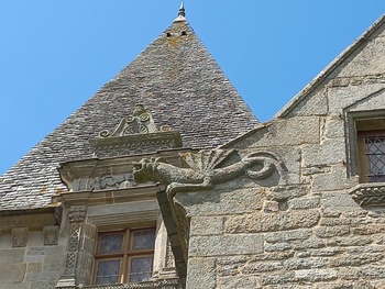 manoir-lemay-guehenno-dragon